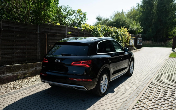 Audi Q5 cena 121000 przebieg: 57000, rok produkcji 2019 z Częstochowa małe 154